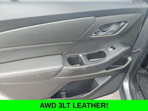 Used 2020 Chevrolet Traverse LT w/ LPO, Floor Liner Package AWD/4WD image 34