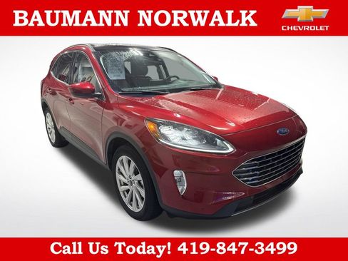 Used 2021 Ford Escape Titanium w/ Titanium Elite Package AWD/4WD image 5