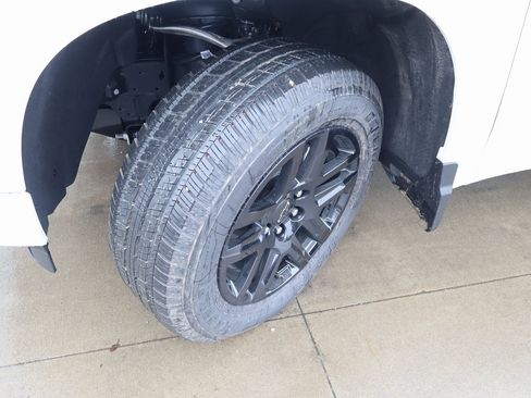 New 2026 Chevrolet Silverado 1500 RST image 40