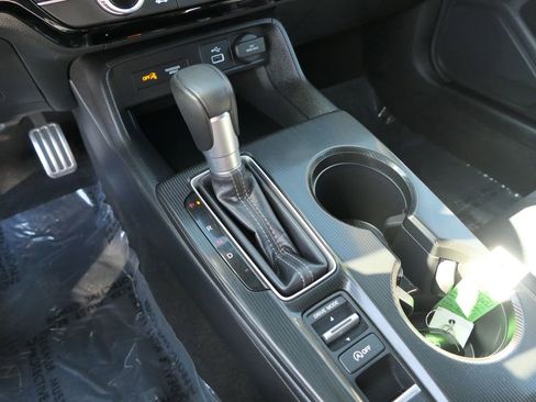 Used 2024 Honda Civic Sport image 22