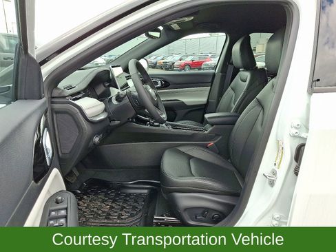 New 2025 Jeep Compass Limited AWD/4WD image 8