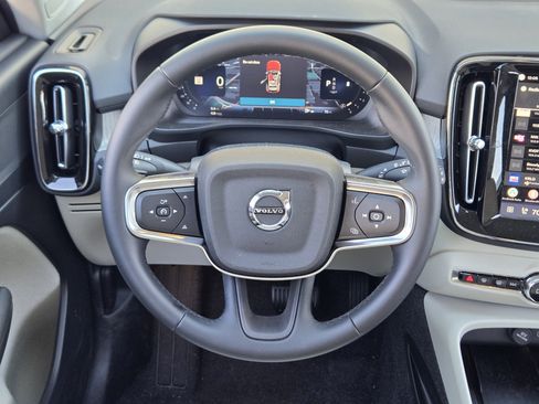 Used 2026 Volvo XC40 B5 Plus w/ Protection Package Premier image 34