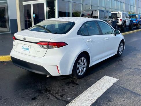 Used 2024 Toyota Corolla LE image 9