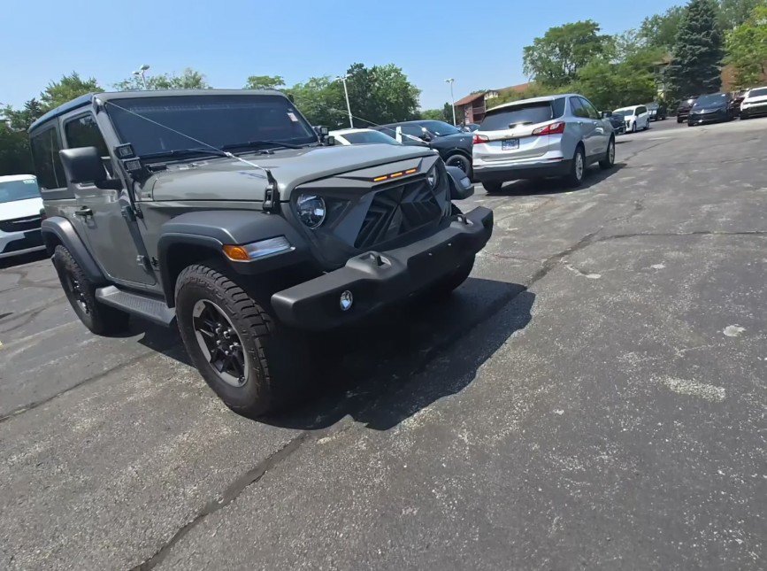 Certified 2023 Jeep Wrangler Sport AWD/4WD image 3