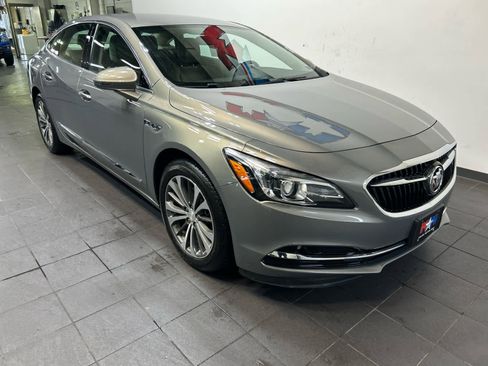 Used 2017 Buick LaCrosse Preferred FWD image 2