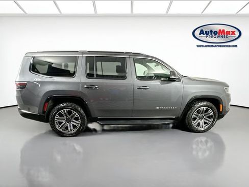 Used 2023 Jeep Wagoneer 4WD w/ Premium Group I image 9