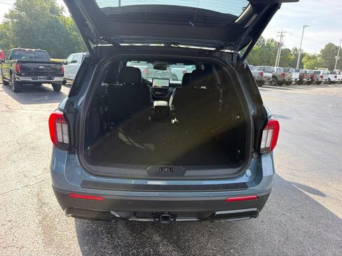 New 2026 Ford Explorer ST-Line w/ ST-Line Street Pack RWD image 10