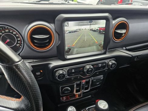 Used 2021 Jeep Gladiator Mojave AWD/4WD image 11