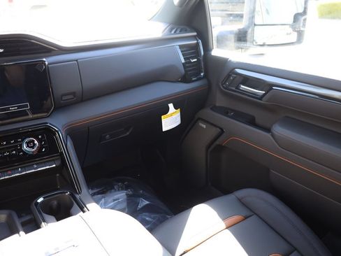 New 2026 GMC Sierra 3500 AT4 w/ AT4 Premium Plus Package AWD/4WD image 20