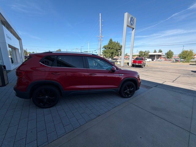Used 2023 Volkswagen Taos SE FWD image 12