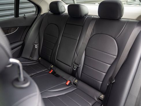 Used 2017 Mercedes-Benz C 300 4MATIC Sedan image 21