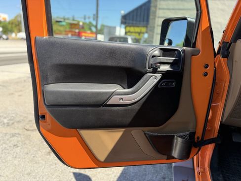 Used 2012 Jeep Wrangler Sahara w/ Connectivity Group image 11