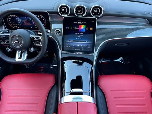 Used 2025 Mercedes-Benz GLC 43 AMG 4MATIC image 28