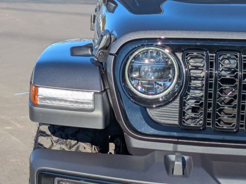 New 2026 Jeep Gladiator Sport image 10