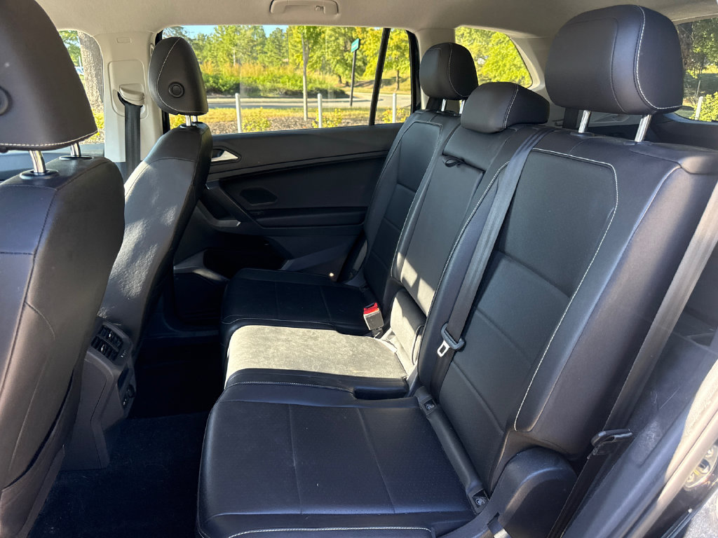 Used 2021 Volkswagen Tiguan SE FWD image 31
