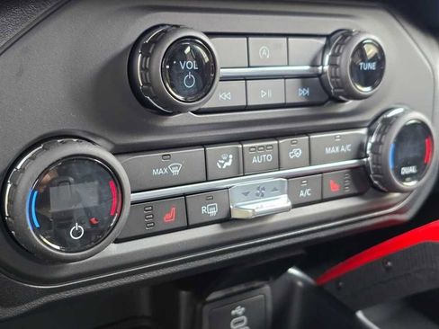 New 2026 Ford Bronco Heritage Edition AWD/4WD image 35