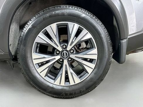 Used 2023 Nissan Rogue SV FWD image 30