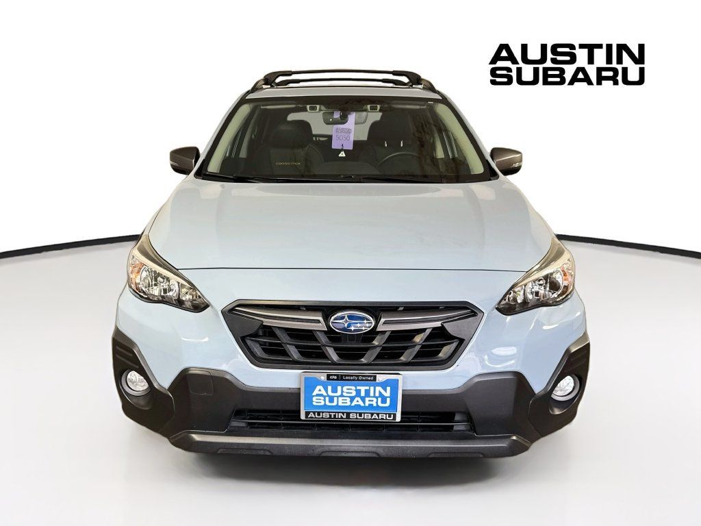 Used 2021 Subaru Crosstrek 2.5i Sport w/ Moonroof Package AWD/4WD image 2