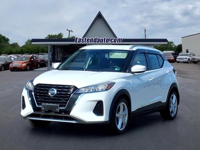Used 2021 Nissan Kicks SV