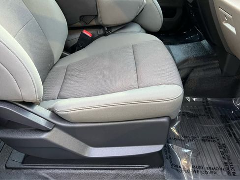 Used 2022 Ford F350 XL w/ Power Equipment Group image 19