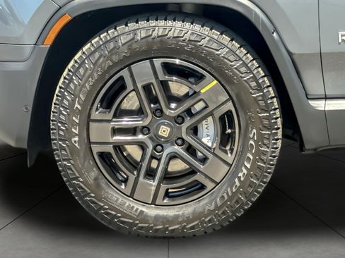 Used 2024 Rivian R1T Adventure Dual AWD/4WD image 23
