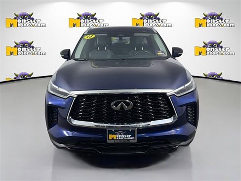 Used 2023 INFINITI QX60 Luxe image 2