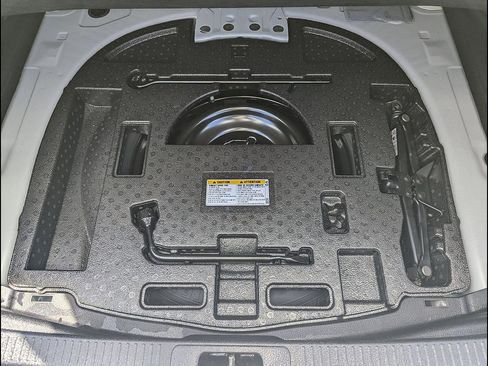 Used 2021 Toyota Camry XSE AWD/4WD image 14