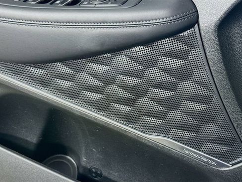 Used 2023 Hyundai Santa Fe SEL w/ Premium Package image 15