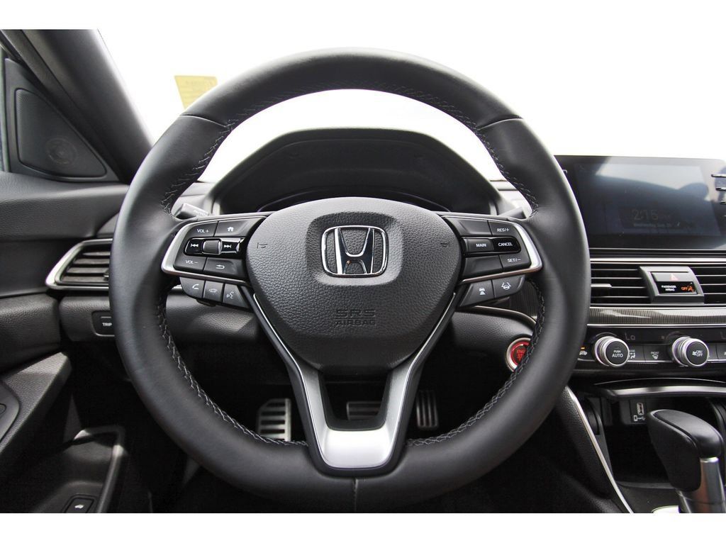 Used 2018 Honda Accord Sport image 14