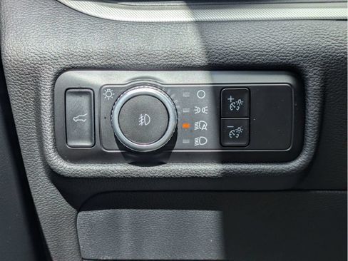 Certified 2023 Ford Explorer XLT w/ Equipment Group 202A RWD image 22