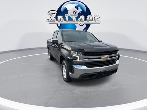 Used 2021 Chevrolet Silverado 1500 LT image 2
