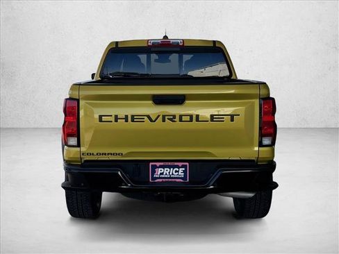 Used 2024 Chevrolet Colorado Trail Boss w/ Technology Package image 8