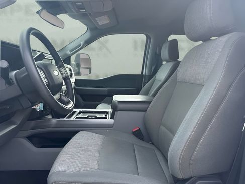 Used 2025 Ford F250 XLT w/ FX4 Off-Road Package AWD/4WD image 12
