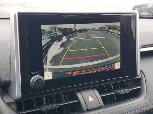 New 2025 Toyota RAV4 XLE image 30