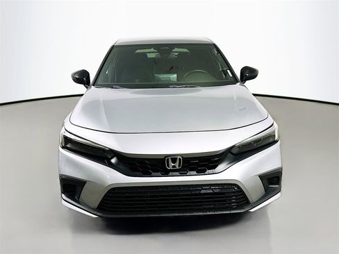 Used 2023 Honda Civic Sport image 2