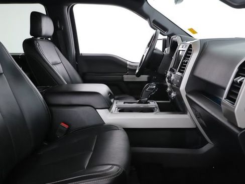 Used 2018 Ford F150 Lariat w/ Equipment Group 502A Luxury AWD/4WD image 32