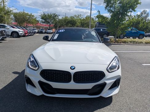 Used 2022 BMW Z4 M40i w/ Premium Package image 11