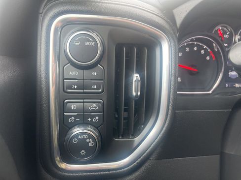 Used 2021 Chevrolet Silverado 1500 LT Trail Boss w/ Convenience Package II image 26