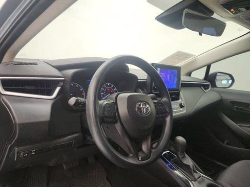 Used 2024 Toyota Corolla LE FWD image 12