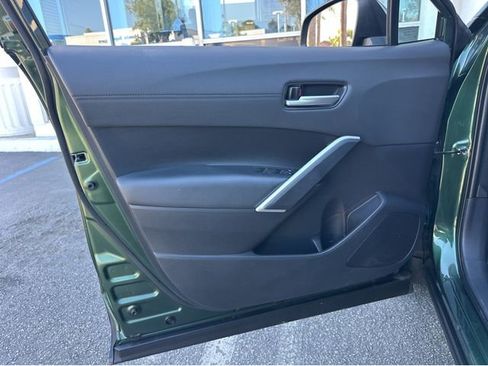 Used 2022 Toyota Corolla Cross XLE w/ Convenience Package image 35