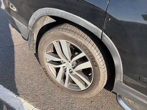 Used 2016 Honda Pilot Elite image 6