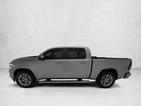 Used 2022 RAM 1500 Laramie w/ Sport Appearance Package image 8