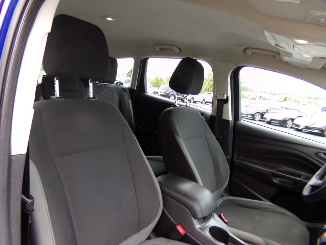 Used 2015 Ford Escape S FWD image 27