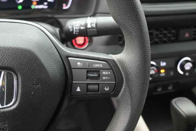 Certified 2025 Honda Accord LX image 6