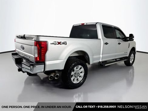Used 2019 Ford F250 XLT w/ Snow Plow Prep Package AWD/4WD image 5