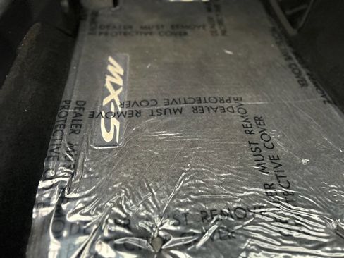 Used 2010 MAZDA MX-5 Miata Sport w/ Convenience Pkg image 30