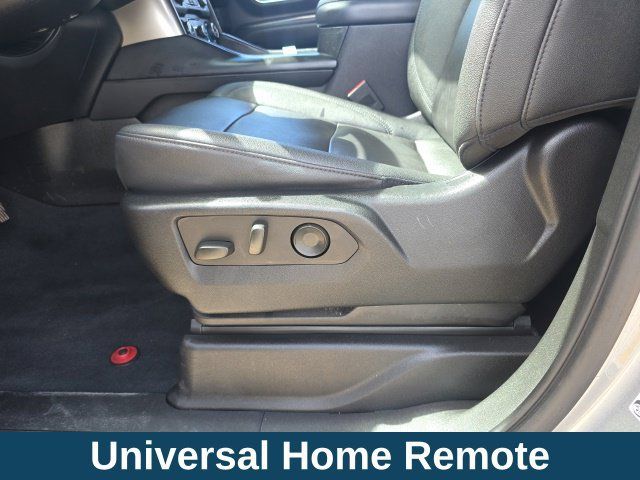 Used 2023 Chevrolet Tahoe LT w/ Luxury Package AWD/4WD image 19