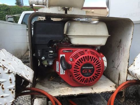 Used 2001 Chevrolet Silverado 3500 2WD Regular Cab HD image 11