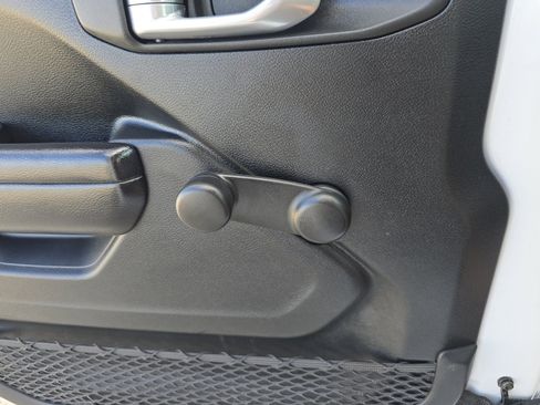 Used 2021 Jeep Wrangler Unlimited Sport image 28