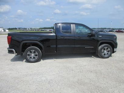 New 2026 GMC Sierra 1500 Pro w/ Pro Value Package